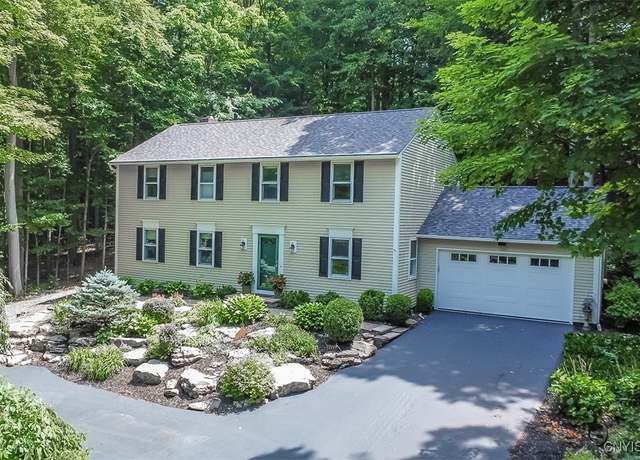 Property at 111 Woodberry Ln, Dewitt, NY 13066, 4 beds, 2.5 baths