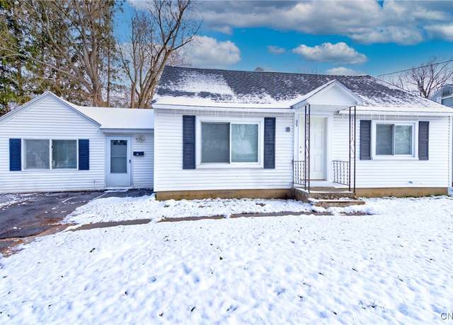 Property at 35 Pine Ridge Cir, Clay, NY 13212, 3 beds, 1.5 baths