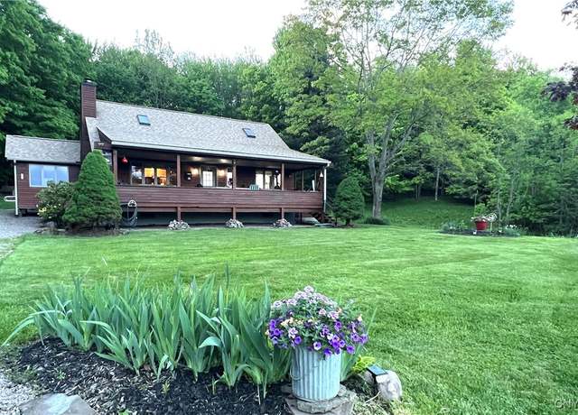Property at 26 Potter Rd, West Monroe, NY 13167, 3 beds, 2 baths