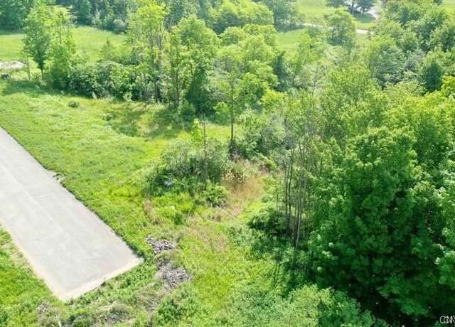 Property at 6652 Buckland Dr, Marcy, NY 13403