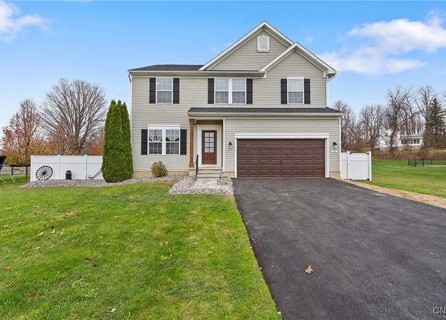 Property at 113 Big Bend Way, Camillus, NY 13164, 5 beds, 3.5 baths