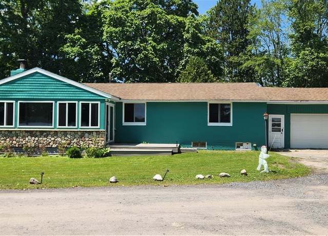 Property at 40 Stony Point Rd Rd, Ballston Spa, NY 12020, 4 beds, 1 bath