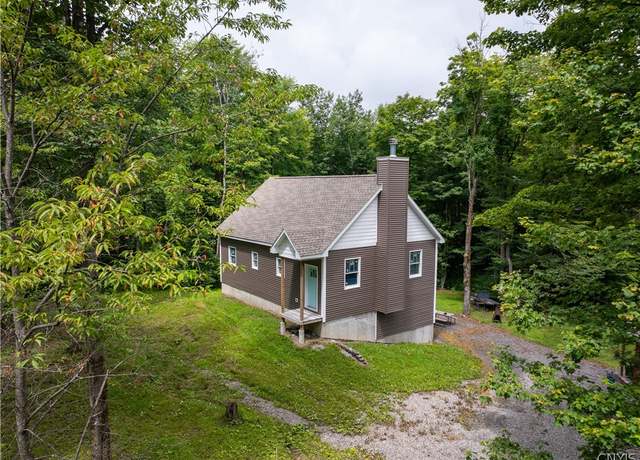 Property at 369 Twin Ponds Dr, Newport, NY 13350, 3 beds, 2 baths