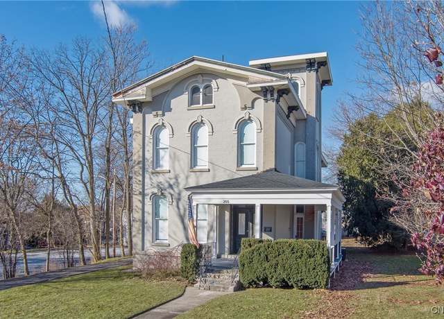 Property at 205 Highland Ave, Syracuse, NY 13203, 4 beds, 2.5 baths