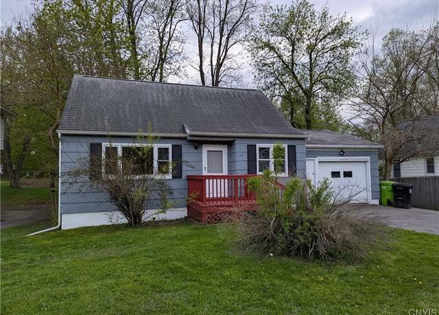 Property at 134 Malden Rd, Salina, NY 13211, 4 beds, 1.5 baths
