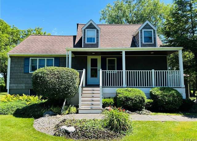 Property at 1513 Coon Hill Rd, Skaneateles, NY 13152, 3 beds, 1 bath