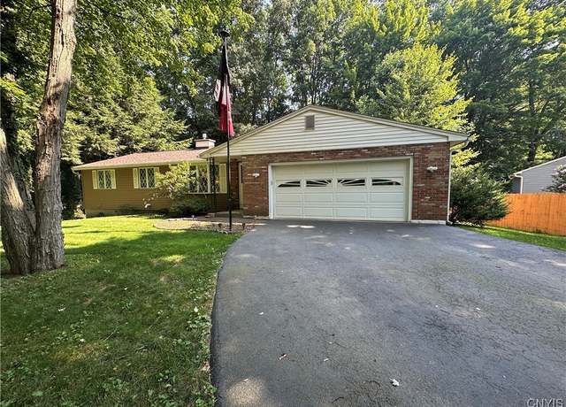 Property at 1 Ennis Ave, Schroeppel, NY 13132, 3 beds, 2 baths