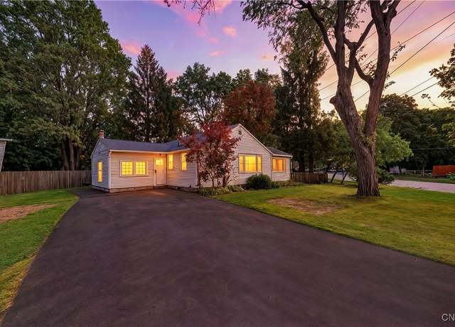 Property at 22 Richlee Dr, Camillus, NY 13031, 3 beds, 1 bath