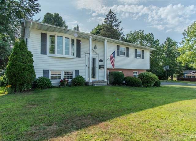 Property at 7 Birchwood Dr, Gouverneur, NY 13642, 3 beds, 1.5 baths