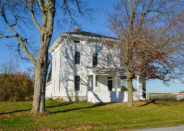 Property at 32693 Schell Rd, Le Ray, NY 13637, 7 beds, 2 baths