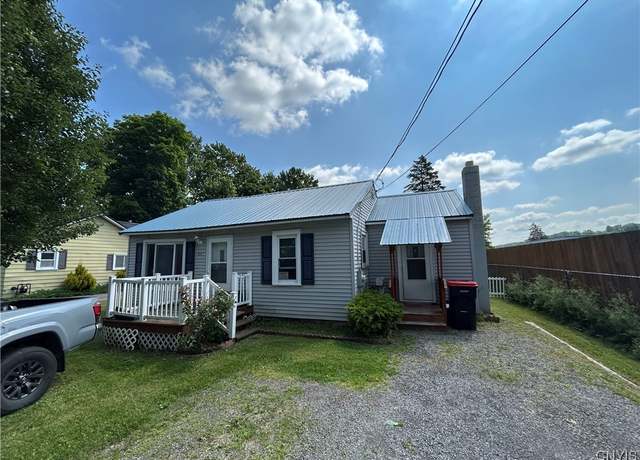Property at 612 Manor Dr, Sullivan, NY 13037, 3 beds, 1 bath