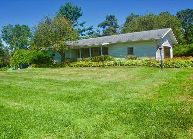 Property at 135 Harts Dr, Frankfort, NY 13413, 3 beds, 2 baths