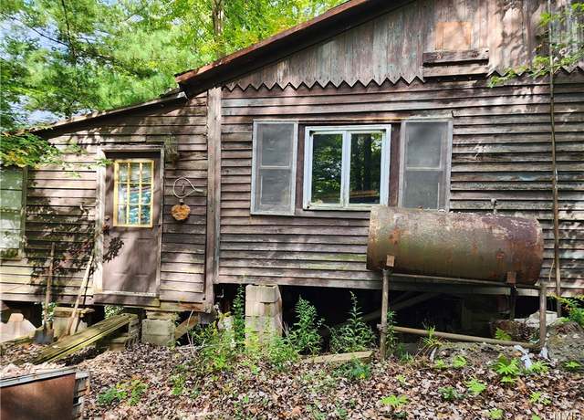 Property at 15072 W Creek Rd, Sterling, NY 13156, 2 beds
