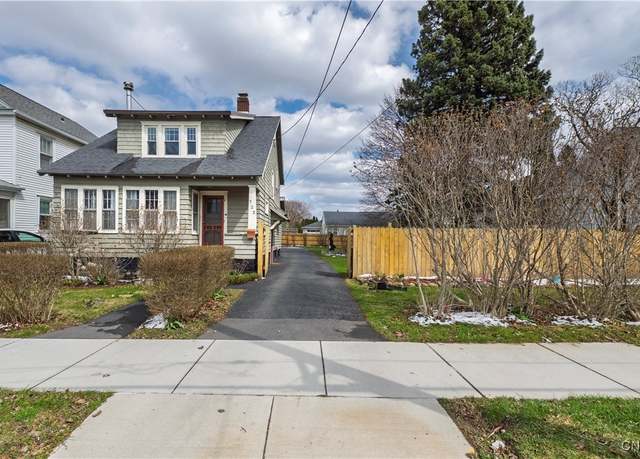 Property at 722 Wadsworth St, Syracuse, NY 13208, 3 beds, 2 baths