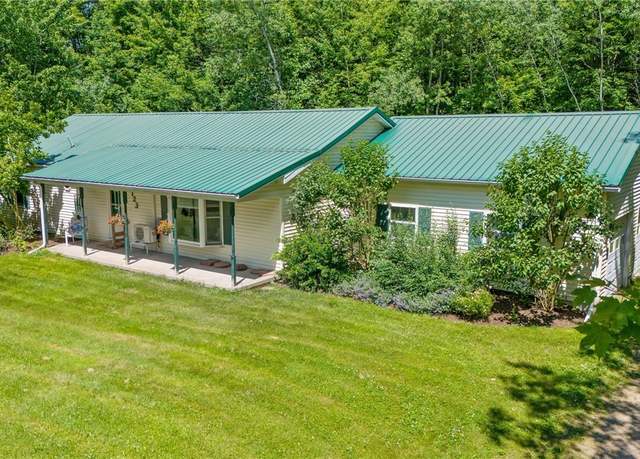 Property at 123 Town Line Rd, Volney, NY 13069, 3 beds, 2 baths