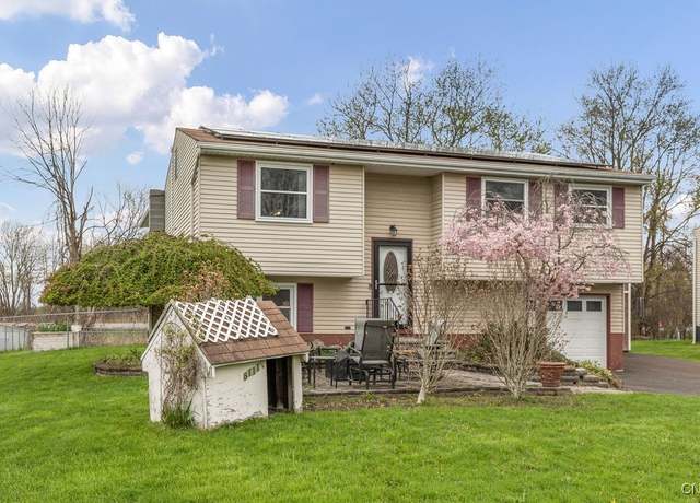 Property at 8111 Thurston Dr, Cicero, NY 13039, 3 beds, 2 baths