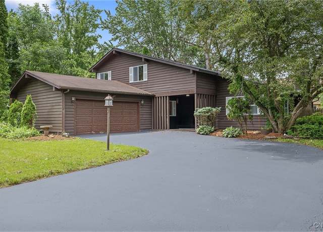 Property at 4302 Cinnamon Path, Clay, NY 13090, 4 beds, 2.5 baths