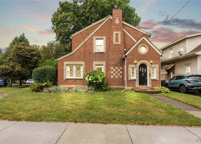 Property at 170 Plymouth Dr, Syracuse, NY 13206, 3 beds, 2.5 baths