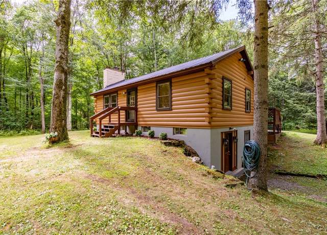Property at 65 County Route 17, Constantia, NY 13028, 2 beds, 1 bath