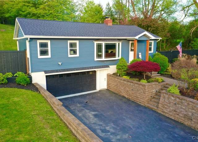 Property at 2536 E Lake Rd, Skaneateles, NY 13152, 3 beds, 1 bath