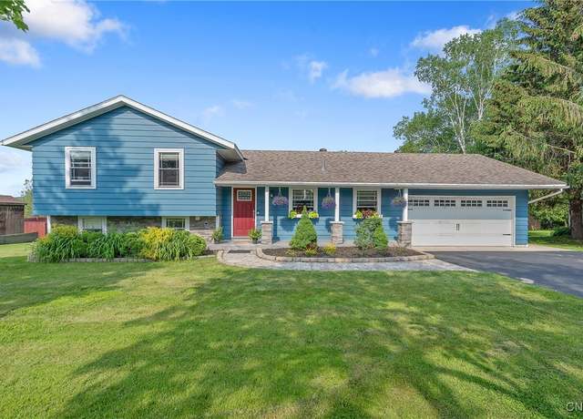 Property at 942 County Route 25, Minetto, NY 13126, 3 beds, 2.5 baths