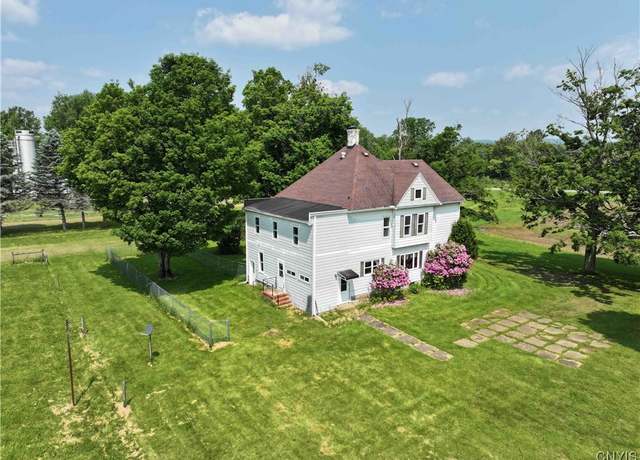 Property at 1902 E River Rd, Olean-town, NY 14760, 4 beds, 2 baths