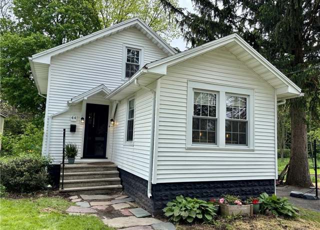 Property at 44 Golf Ave, New Hartford, NY 13413, 3 beds, 1 bath