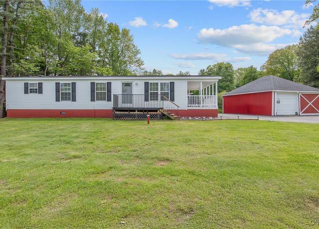 Property at 29 Chester Ln, Schroeppel, NY 13132, 3 beds, 2 baths