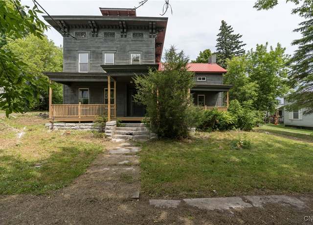 Property at 31 Main St, Antwerp, NY 13608, 4 beds, 3 baths