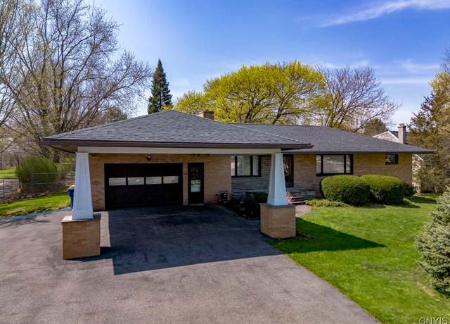 Property at 212 Kasson Rd, Camillus, NY 13031, 3 beds, 1.5 baths