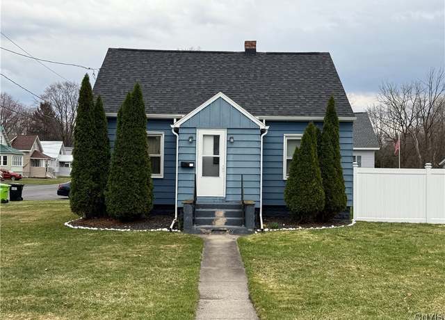 Property at 110 Westwood Ave, Salina, NY 13211, 3 beds, 1 bath