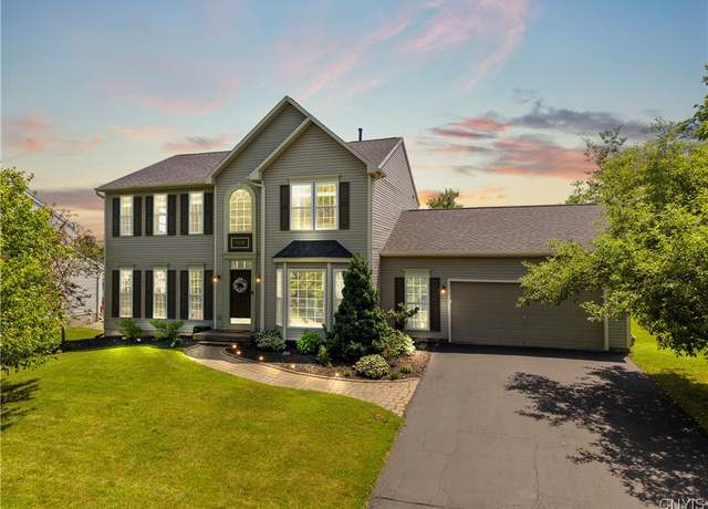 Property at 8612 Lydia Ln, Cicero, NY 13039, 4 beds, 2.5 baths