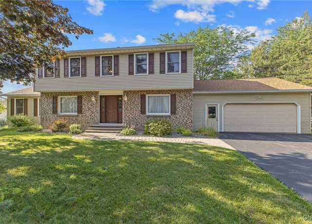 Property at 4880 Firethorn Cir, Manlius, NY 13104, 4 beds, 3.5 baths