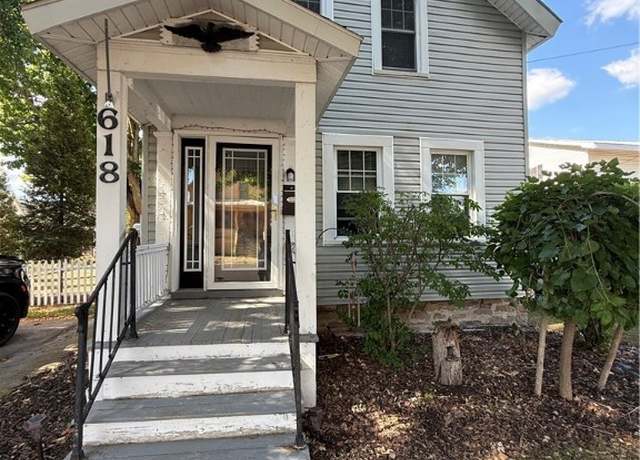 Property at 618 Montgomery St, Ogdensburg, NY 13669, 4 beds, 1.5 baths
