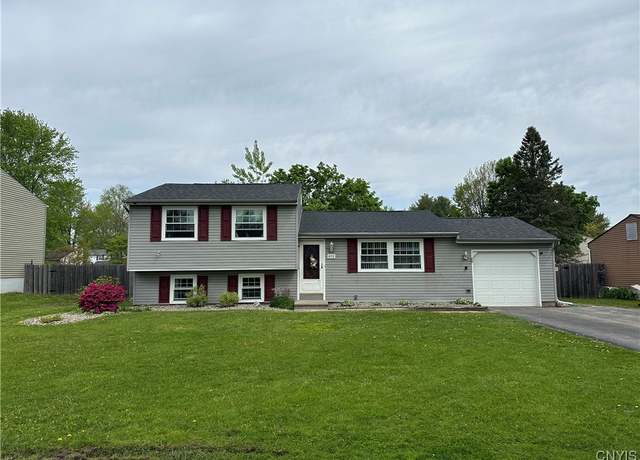 Property at 4173 Torrey Ln, Clay, NY 13090, 3 beds, 1.5 baths