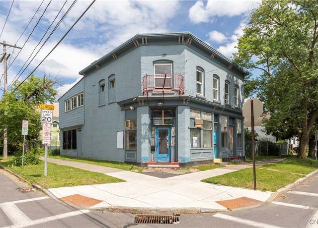 Property at 826 N Townsend St, Syracuse, NY 13208, 3 beds, 1.5 baths