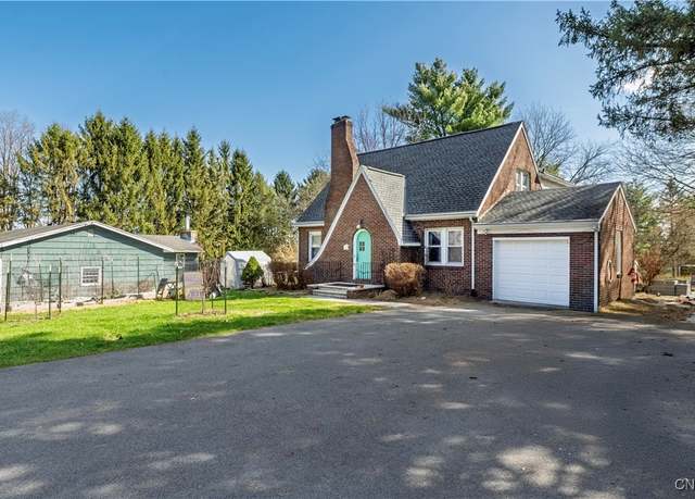 Property at 929 Onondaga Rd, Camillus, NY 13031, 4 beds, 2.5 baths