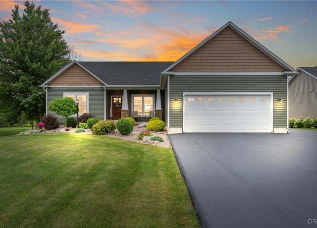 Property at 9511 Longford Path, Cicero, NY 13029, 3 beds, 3 baths