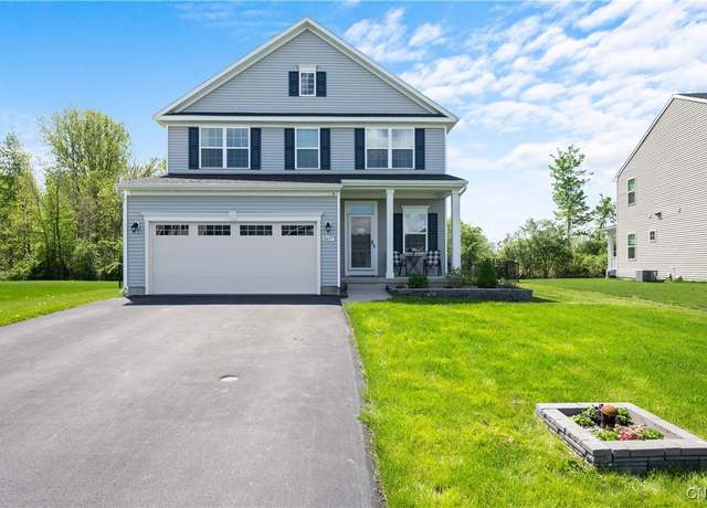 Property at 8637 Cobalt Dr, Cicero, NY 13039, 4 beds, 2.5 baths