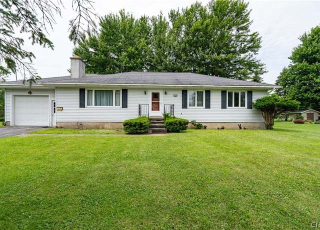 Property at 273 Bellew Ave, Watertown-city, NY 13601, 3 beds, 1.5 baths