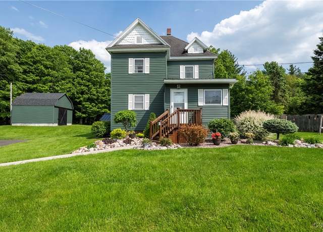 Property at 1279 State Route 104, Albion, NY 13302, 4 beds, 1 bath