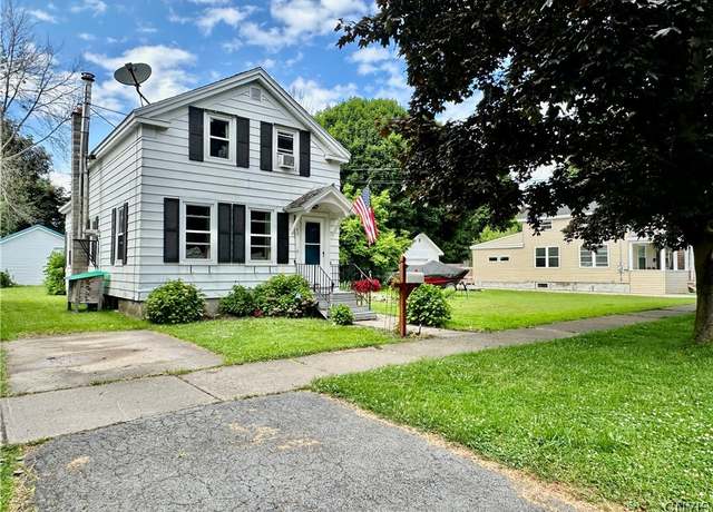 Property at 57 Varick St, Oswego-city, NY 13126, 3 beds, 1 bath