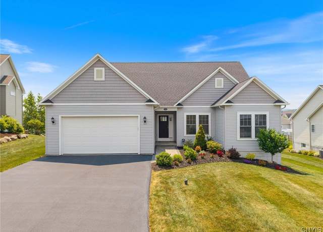 Property at 3758 Malibu Hills Dr, Camillus, NY 13209, 3 beds, 2 baths