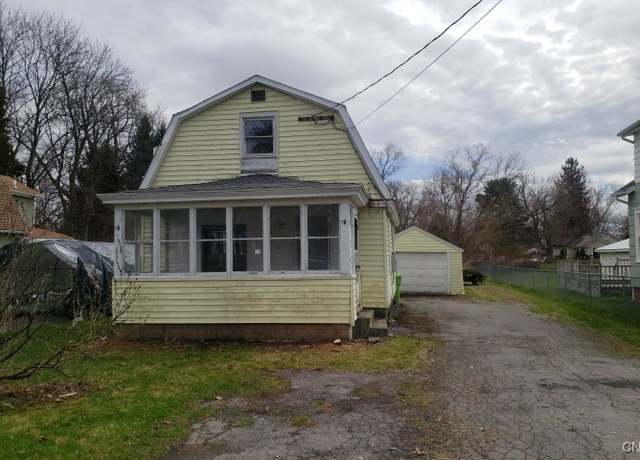 Property at 216 Earl Ave, Salina, NY 13211, 3 beds, 3 baths