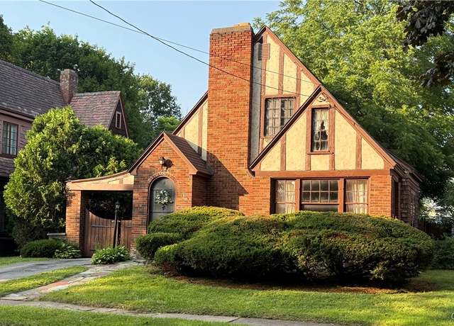 Property at 11 Brookline Dr, Utica, NY 13501, 3 beds, 2 baths