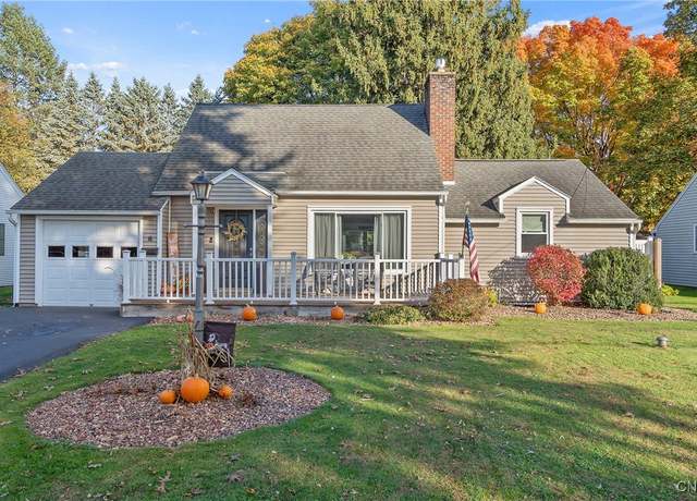 Property at 6 Fay Park Dr, Salina, NY 13212, 3 beds, 1.5 baths