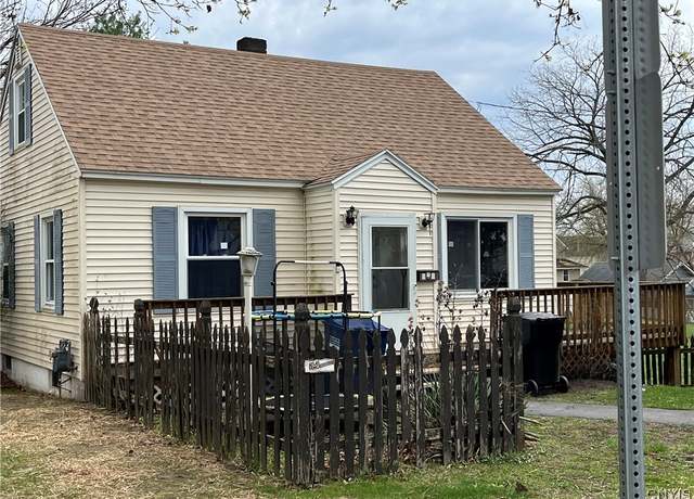 Property at 405 S Edwards Ave, Syracuse, NY 13206, 3 beds, 1 bath