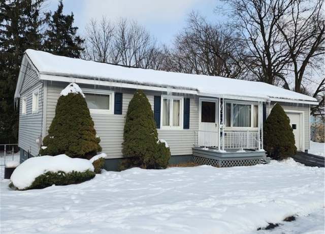 Property at 118 Valley View Dr, Syracuse, NY 13207, 2 beds, 1 bath