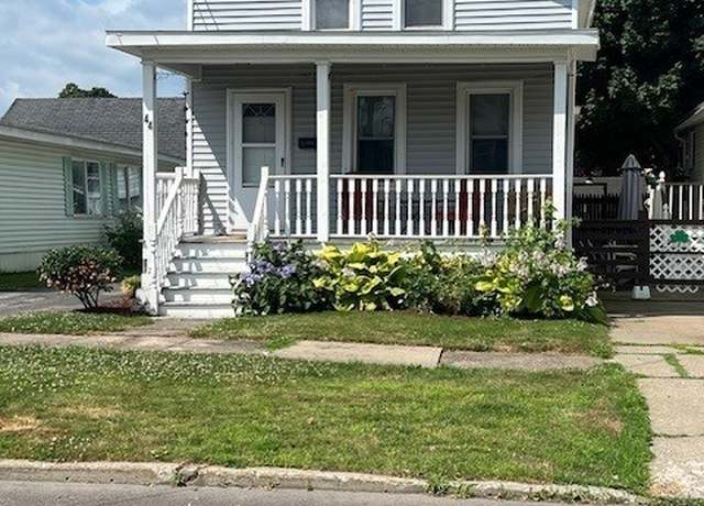 Property at 44 E 8th St, Oswego, NY 13126, 3 beds, 1 bath