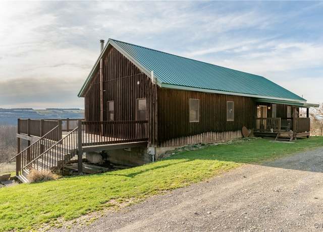 Property at 6395 E Hill Rd, Stockbridge, NY 13409, 2 beds, 3 baths